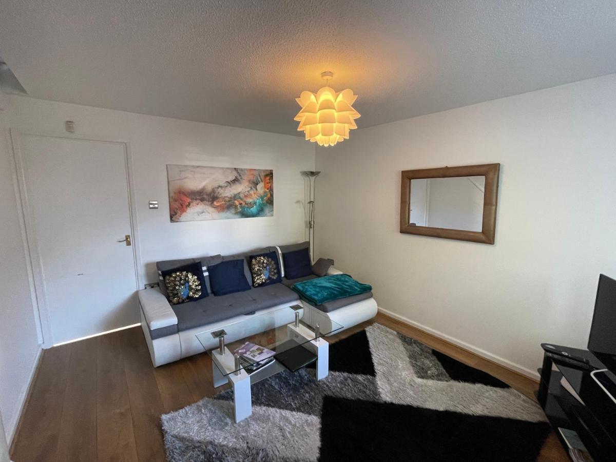 Riverside 2 Bedroom Townhouse With Car Charger Abergavenny Exterior photo